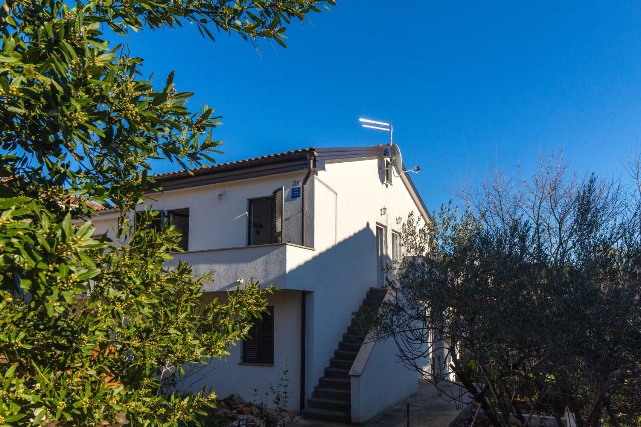 קרק Apartments Karen מראה חיצוני תמונה