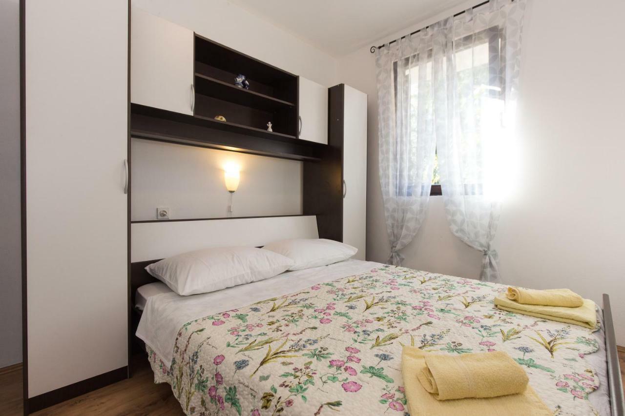 קרק Apartments Karen מראה חיצוני תמונה