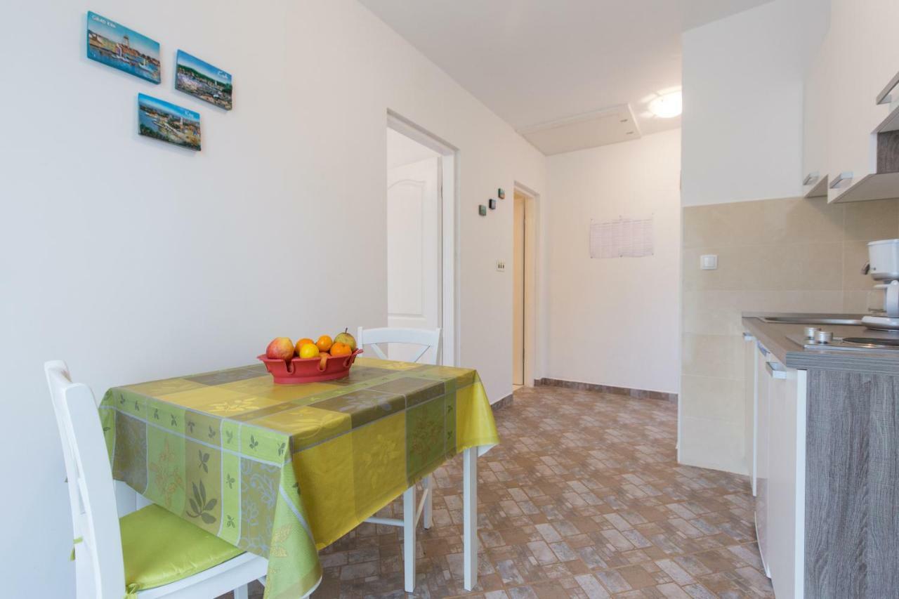 קרק Apartments Karen מראה חיצוני תמונה