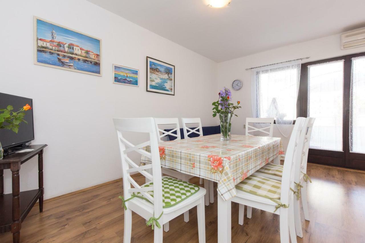 קרק Apartments Karen מראה חיצוני תמונה